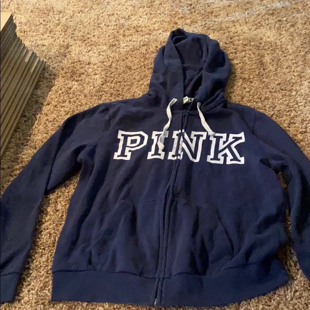 zip up sweatshirt